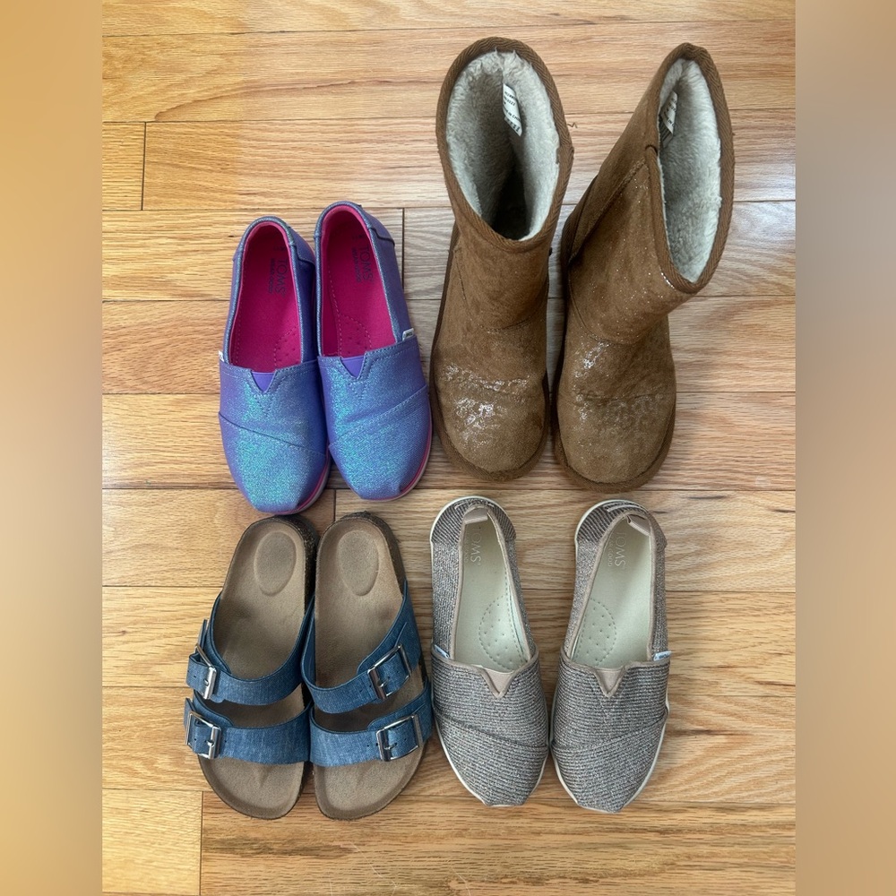 Multiple styles girls shoes (Toms, etc)